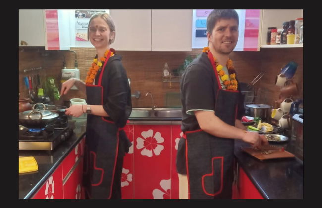Cooking Class & Meal with an Indian Family - Foto 4