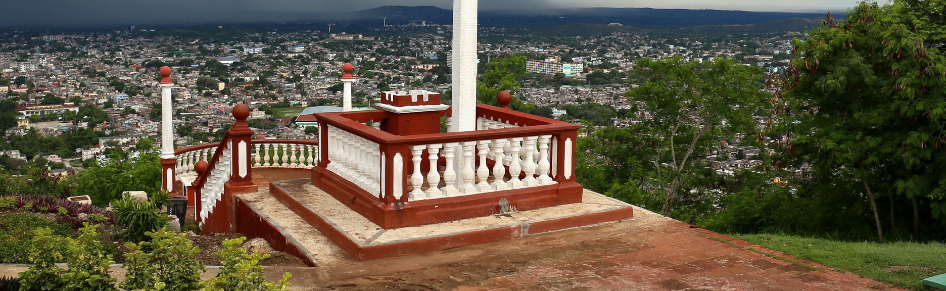 Holguin Walking Tour - Photo 1