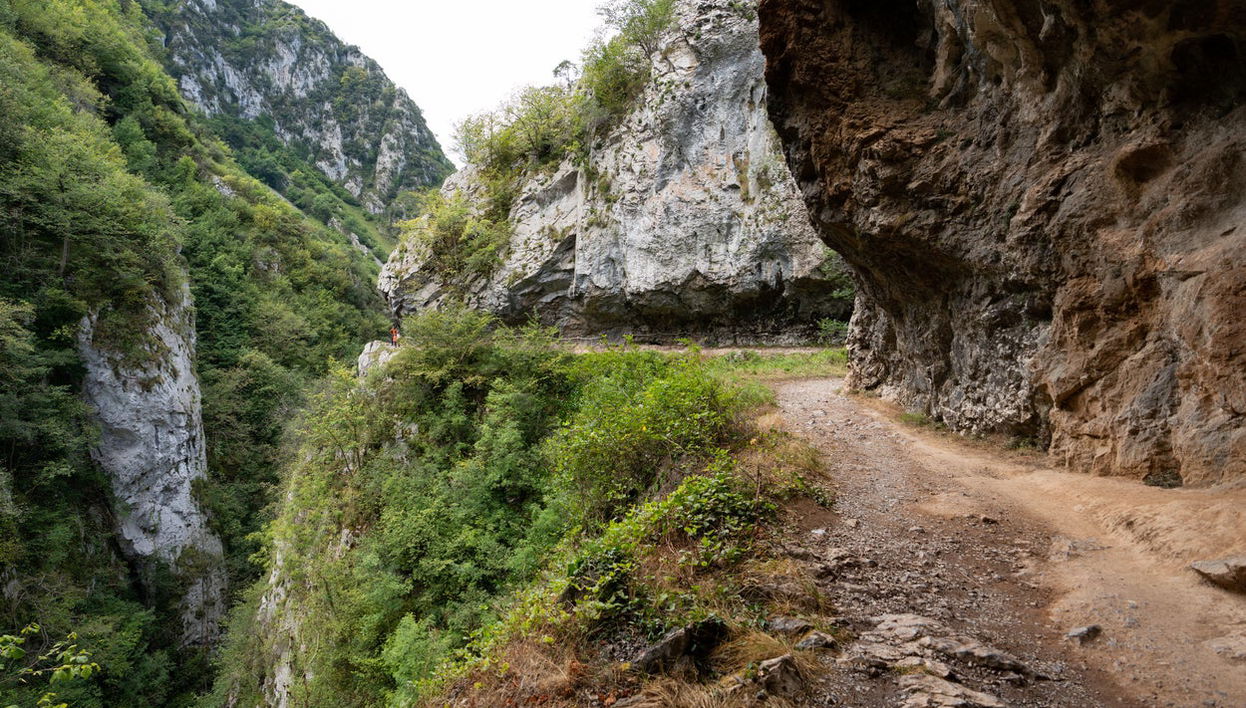 Las Xanas Gorge Hiking Tour - Photo 1