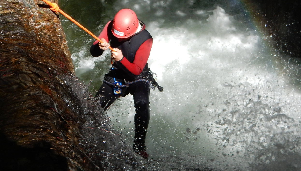 Descente en rappel aux cascades de Tambillo