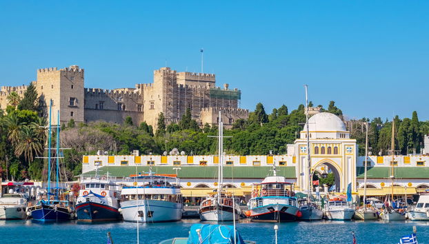 Sunset Catamaran Cruise + Dinner - Photo 2