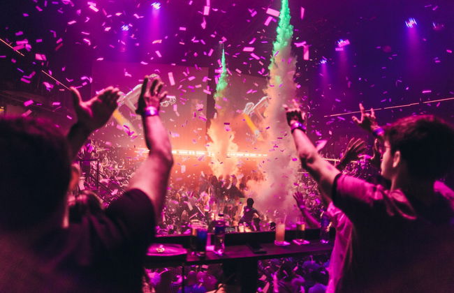 Fête dans la boîte de nuit Coco Bongo - Photo 5