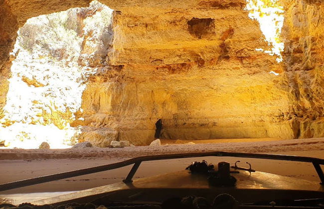 Paseo en barco por las cuevas de Benagil - Foto 10