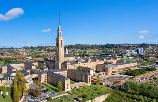 Free tour di Laboral Ciudad de la Cultura - Foto 1