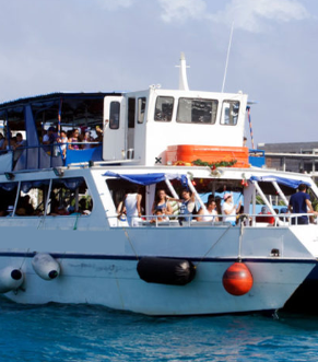 Foto de Paseo en catamarán por la bahía de San Andrés