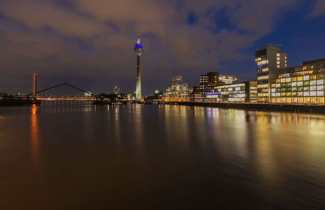 Giro in barca al tramonto a Düsseldorf - Foto 3