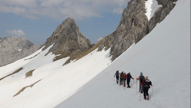 Meicin Valley Snowshoeing Tour - Photo 4