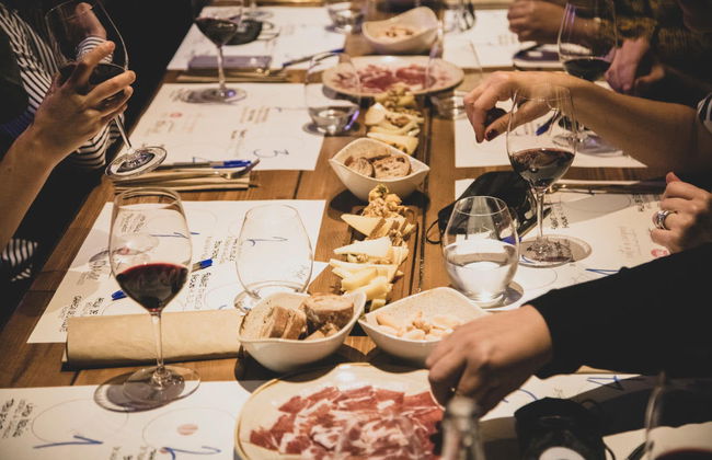 Comida o cena con maridaje en la vinoteca Jero Catedral - Foto 4