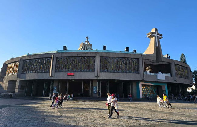 Basilica of Our Lady of Guadalupe Day Trip - Foto 2