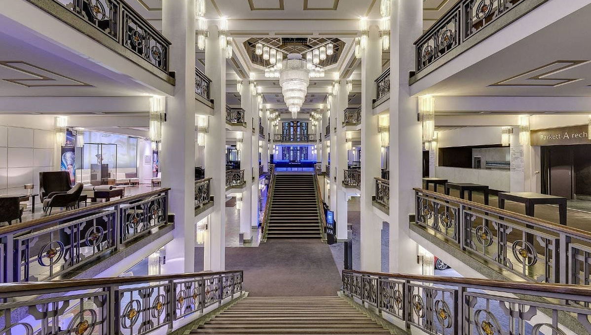 Spectacle BLINDED by DELIGHT Grand Show au théâtre Friedrichstadt-Palast - Photo 1