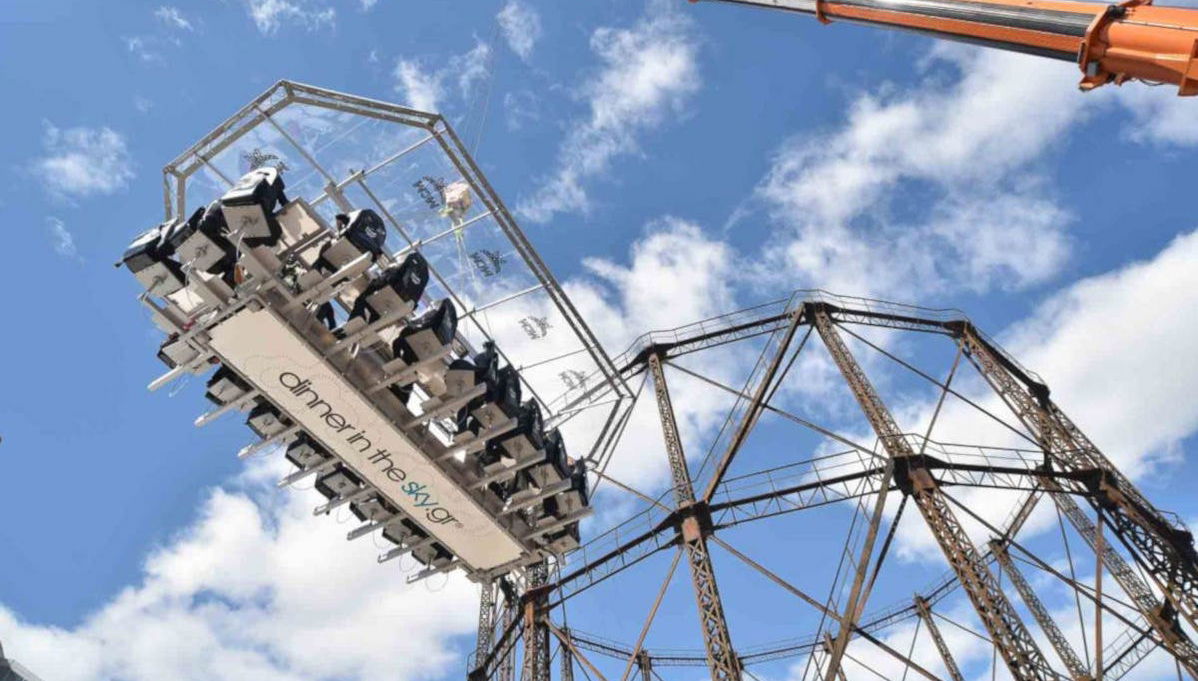 Meal at the Dinner in the Sky Restaurant in Athens - Foto 1