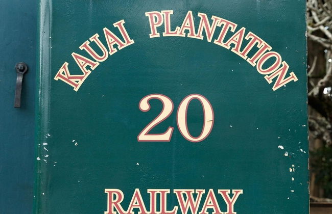 Luau Kalamaku Show - Photo 4