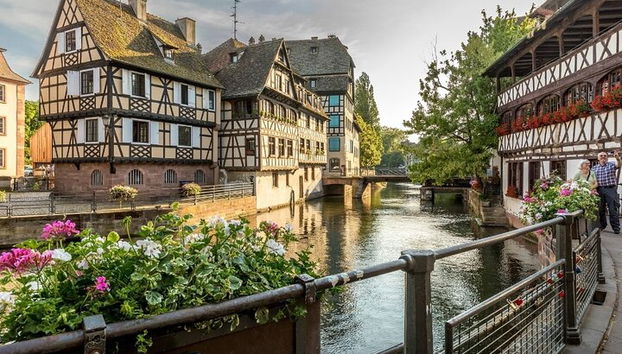 Traslado privado al aeropuerto de Estrasburgo (SXB) - Foto 2