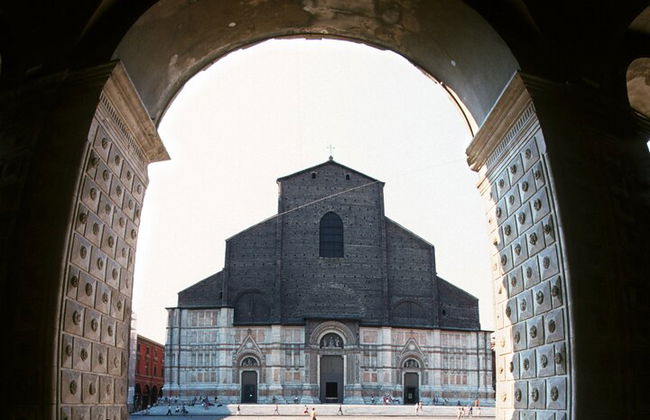 Bologna's Ancient and Recent History: A Self-Guided Audio Tour - Photo 8