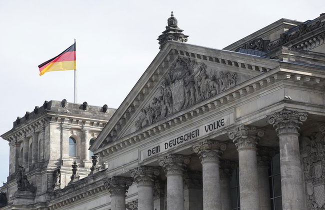 Escursione a bordo di Amburgo: gita giornaliera privata a Berlino - Foto 3