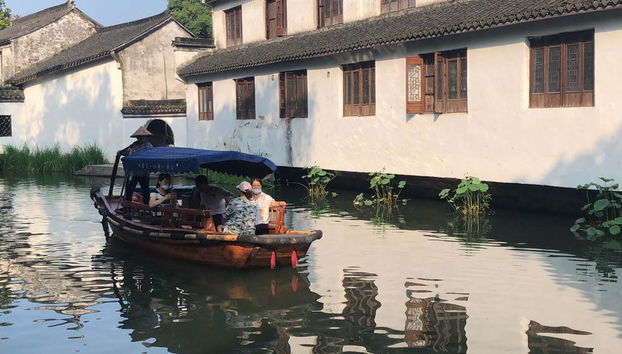 Descubre la ciudad de Zhouzhuang: tour privado de día completo con paseo en barco - Foto 5
