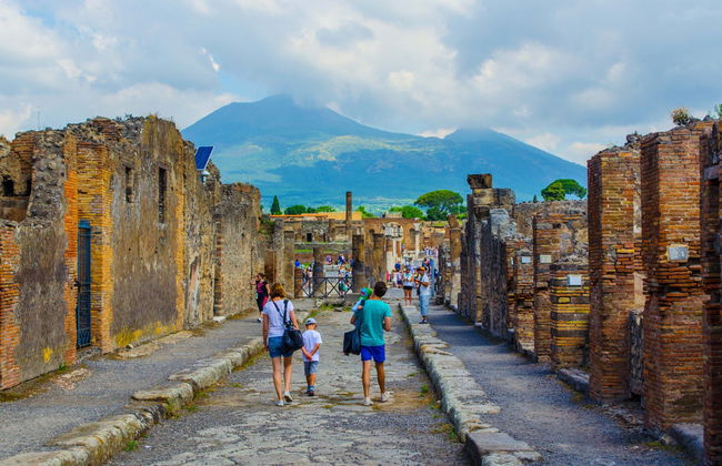 Pompeii, Herculaneum + Vesuvius Tour - Foto 2