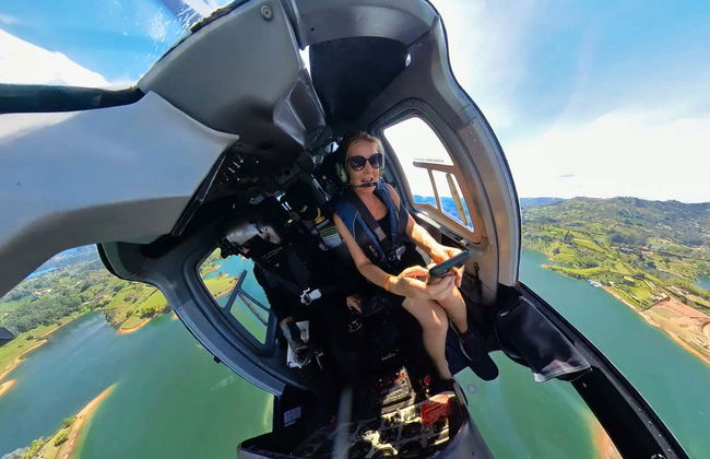 Paseo privado en helicóptero por Guatapé - Foto 9