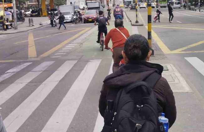 Tour en bicicleta por Bogotá - Foto 2