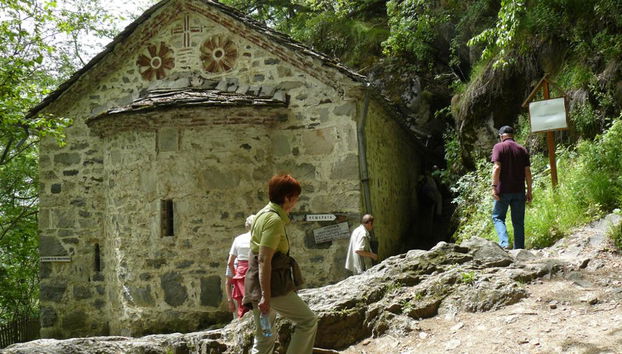 Excursión de un día al Monasterio de Rila y la cueva de San Iván desde Sofía - Foto 4