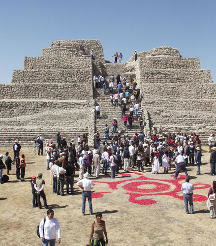 Foto de Descubre el Yacimiento Arqueológico Cañada de la Virgen - Tour de medio día