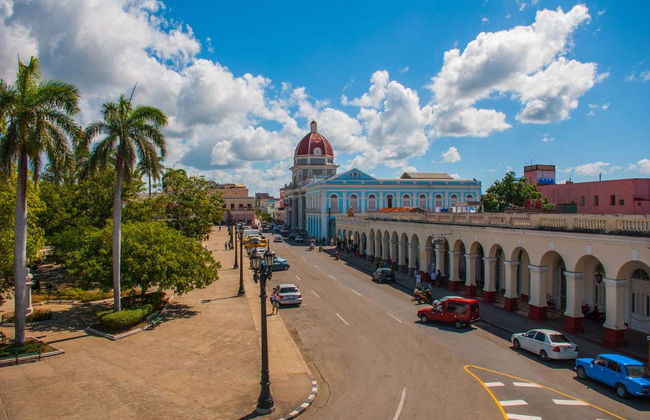 Tour privato di Cienfuegos in tuk tuk - Foto 1
