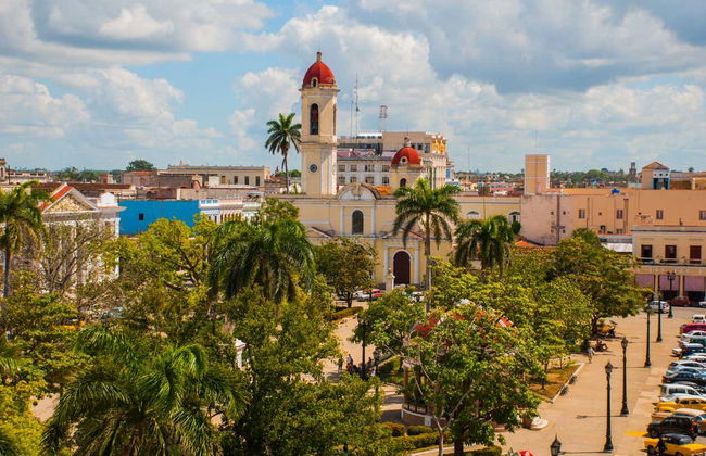 Tour privato di Cienfuegos in tuk tuk - Foto 2