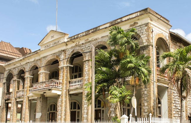 Tour por Puerto España y la playa Maracas - Foto 2