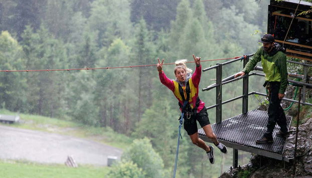 Bungee Jumping in Glacier Canyon - Foto 4