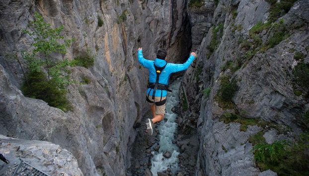 Canyon swing en el Glacier Canyon - Foto 4