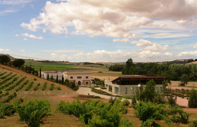 Piedra Wineries Tour + Tasting - Photo 1