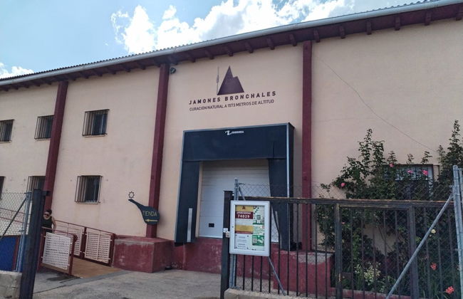 Visita a un secadero de jamones con degustación - Foto 2