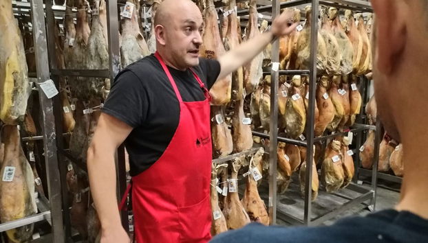 Visite d'un séchoir à jambons avec dégustation - Photo 5