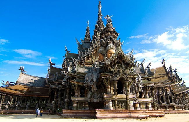 Entrada al Santuario de la Verdad - Foto 1