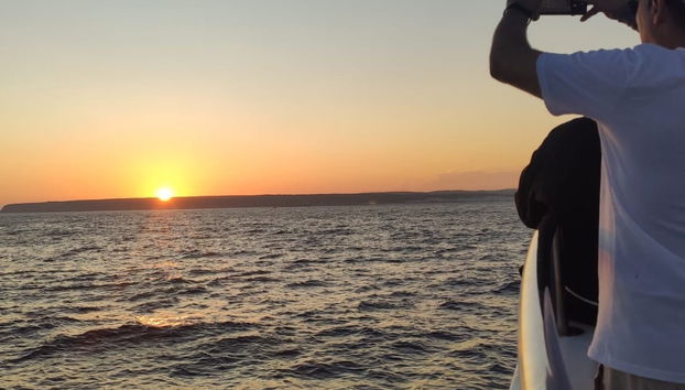 Cape Trafalgar Sunset Boat Ride - Photo 2