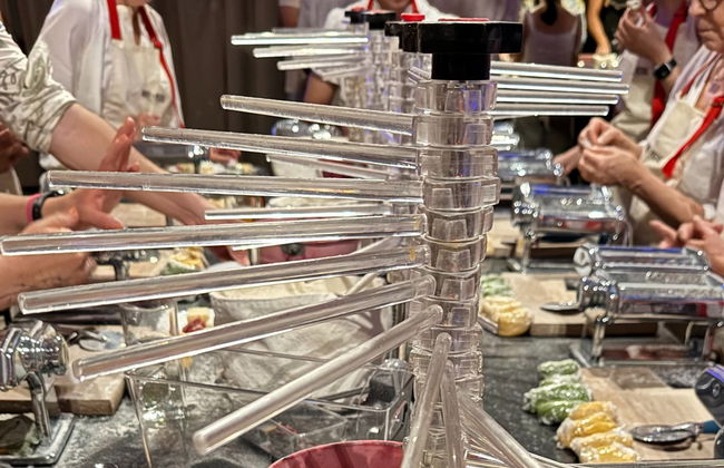 Taller de pasta con cena en el restaurante Amor y Pastas - Foto 7