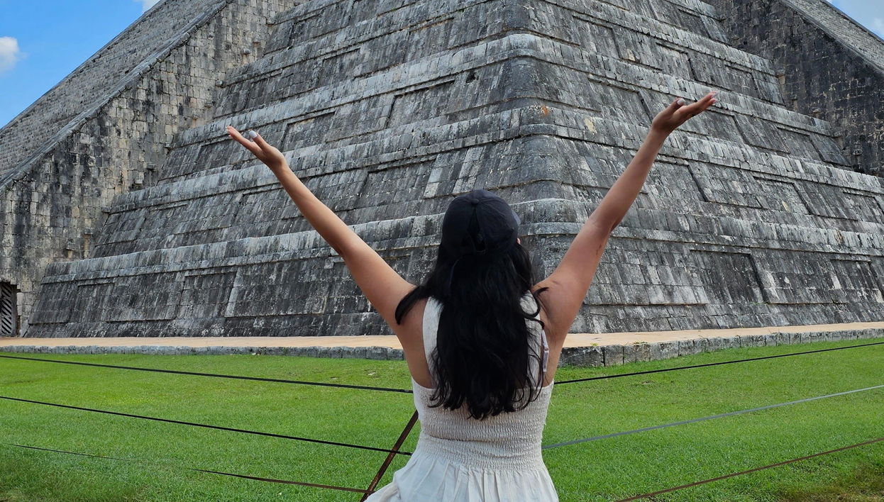 Day Trip to Chichén Itzá, Izamal, & the Xcajum Cenote