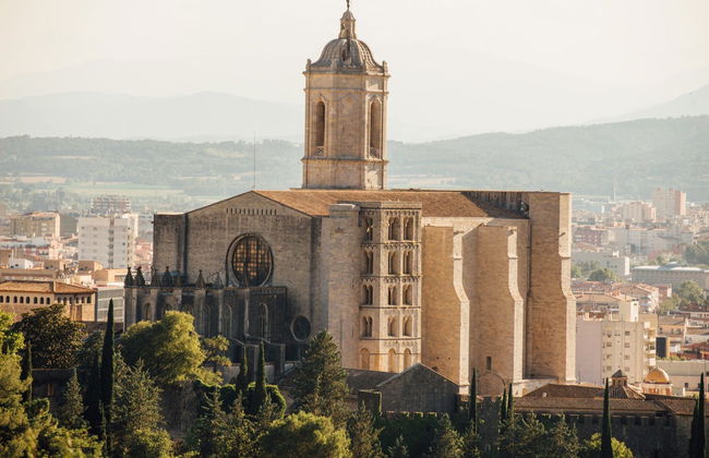 Tour de Gerona al completo - Foto 1