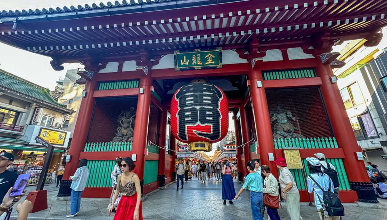 Complete Tour of Tokyo - Photo 1