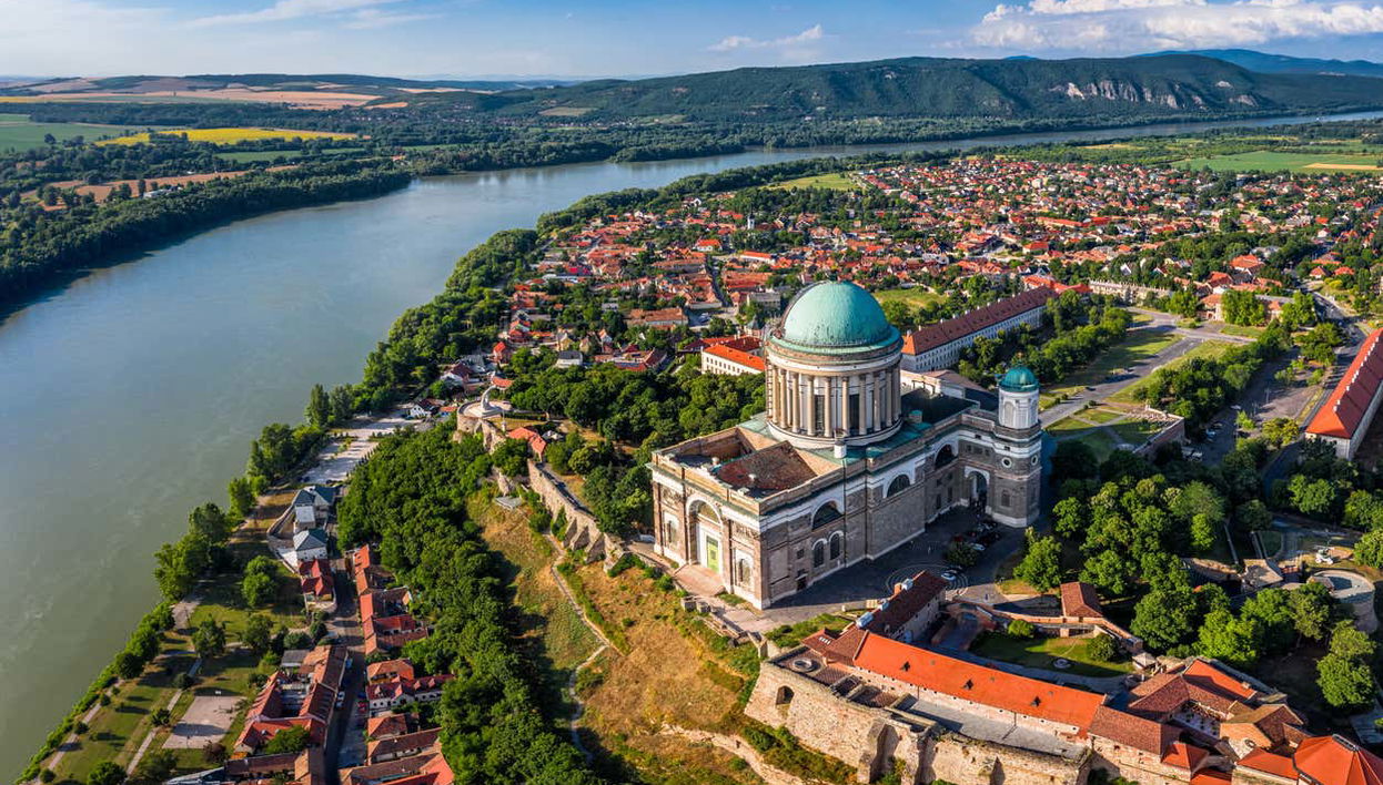Danube Bend Day Trip: Esztergom, Visegrád & Szentendre - Foto 1