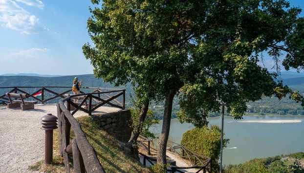 Danube Bend Day Trip: Esztergom, Visegrád & Szentendre - Foto 3