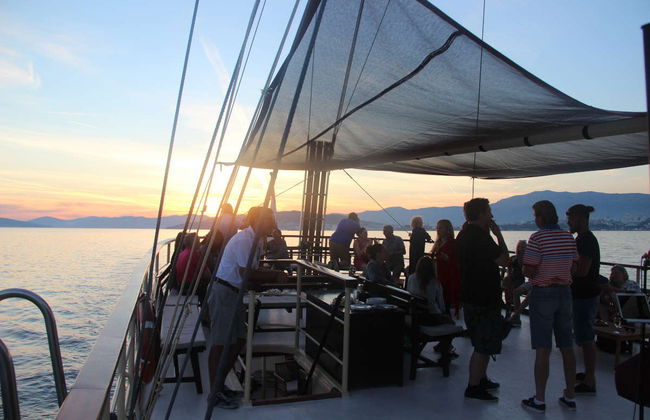 Paseo en barco por Split al atardecer - Foto 3