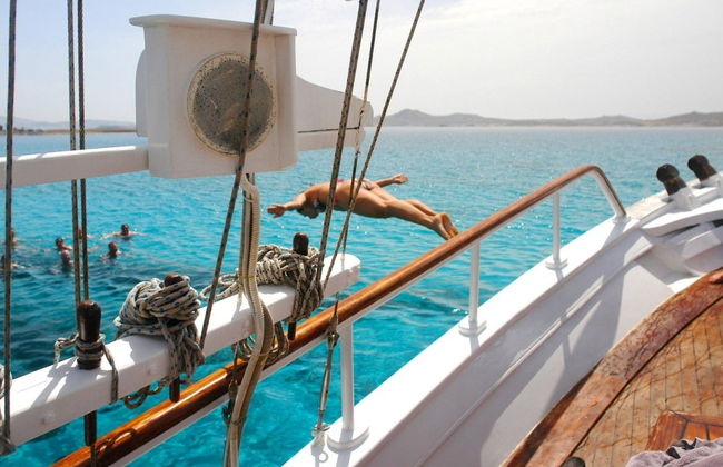 Delos & Rhenia Islands Cruise - Photo 2