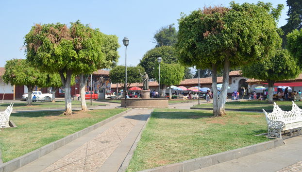 Tzintzuntzan, Santa Fe de la Laguna y Pátzcuaro - Foto 3