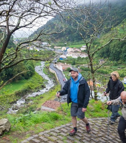 Foto - Excursão a Nordeste + Trilha pelo Faial da Terra