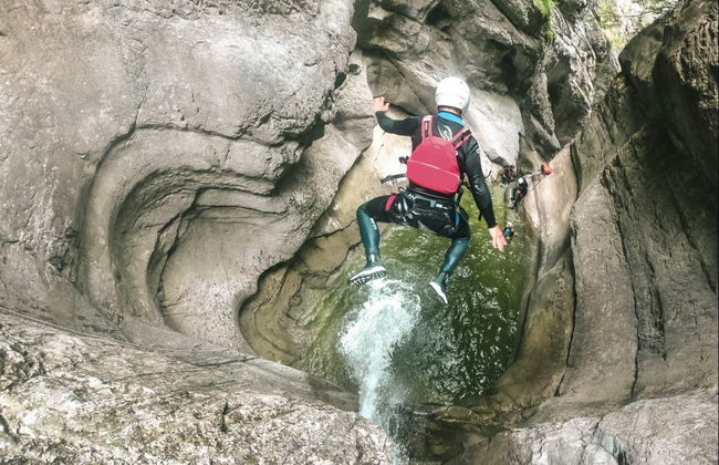 Canyoning in the Swiss Alps - Photo 5