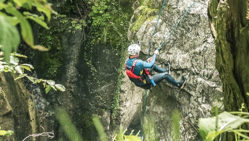 Canyoning dans les Alpes suisses