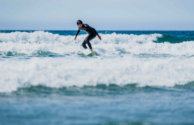 Curso de surf en Conil de la Frontera - Foto 2