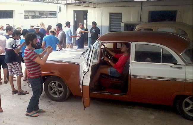 Visita a un taller de coches clásicos - Foto 4