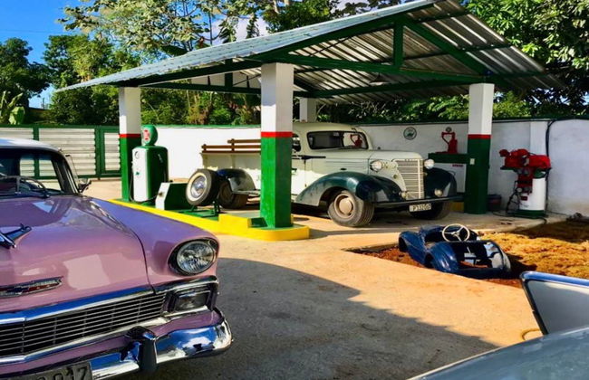Visita a un taller de coches clásicos - Foto 7